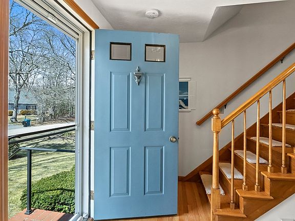 5th image of 15 Upshur Dr