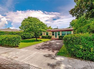 2621 Arthur St, Hollywood, FL 33020