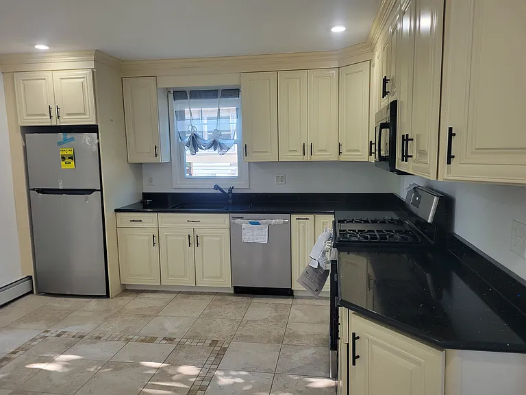 335 Woodend Rd — Photo 8