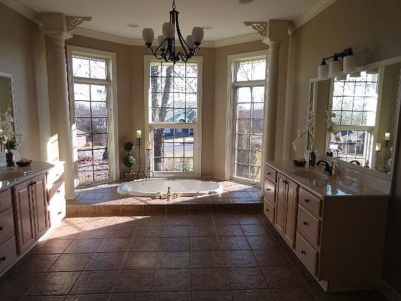 5th image of 3580 Gettysburg Pl