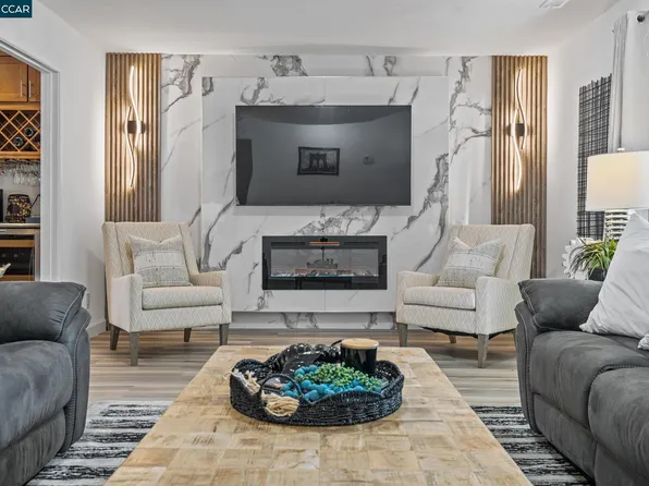 1525 Ayers Rd, Concord, CA 94521