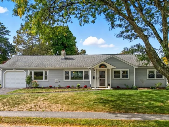 37 E Evergreen Rd, Natick, MA 01760