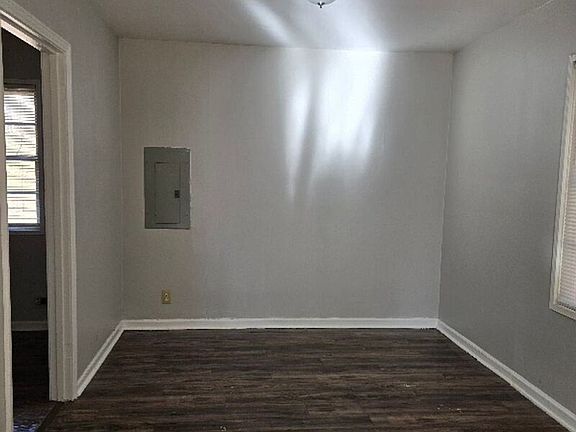 3rd image of 3511 Madewell St