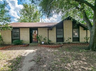 1814 Castille Dr, Carrollton, TX 75007