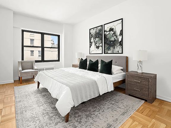 4th image of 2 5th Ave APT 14C