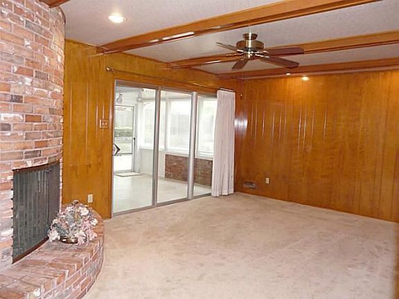 5th image of 9821 Lakemere Dr