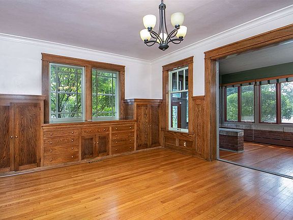 4th image of 1505 National Ave