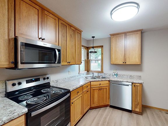 3rd image of 701A Northwestern Ave