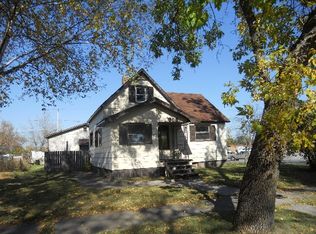 308 10th St NW, Chisholm, MN 55719