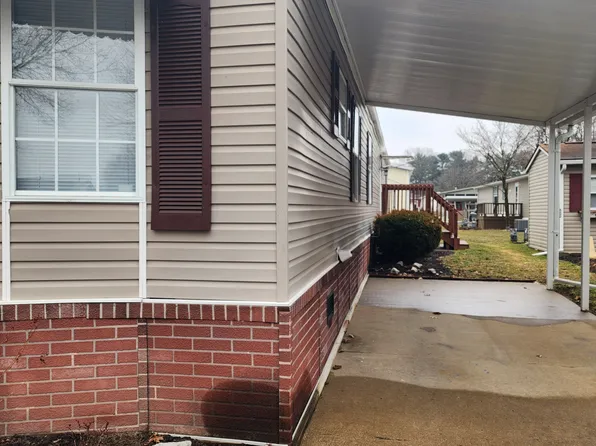 182 D St SW #182, Navarre, OH 44662