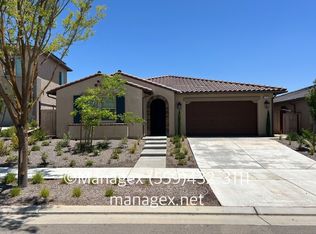 4243 Little Canyon Dr, Madera, CA 93636