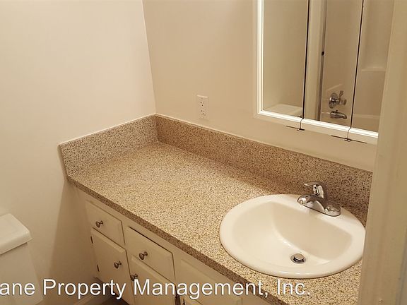 5th image of 892 Empire Ave APT 11
