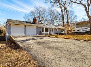 5649 Perry Ln, Merriam, KS 66203