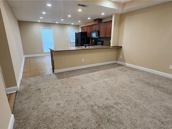 3rd image of 286 Lee Road 2086