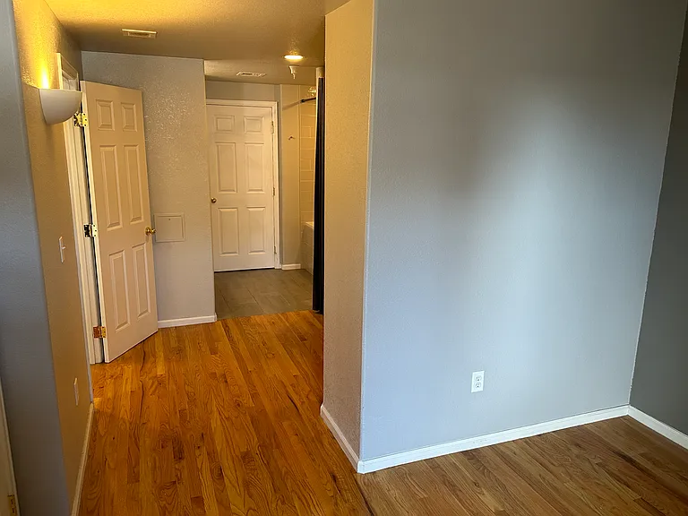 180 N Cook St #304 — Photo 7