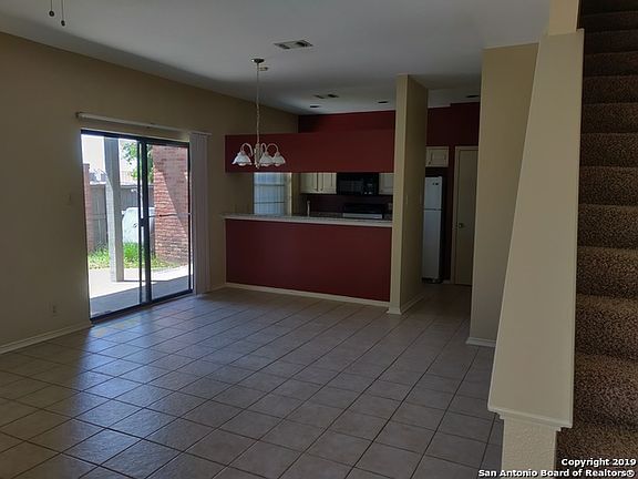 5th image of 33 Chapel Hill Cir #33