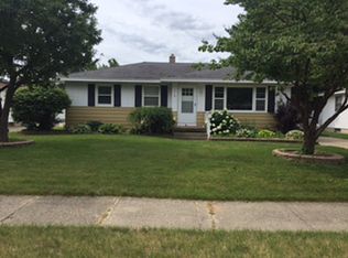 1716 Den Hertog St SW, Wyoming, MI 49519