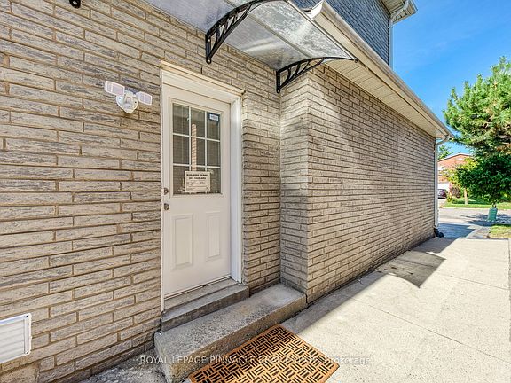 3rd image of 1292 Willowbank Trl