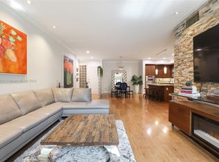 3333 Rice St APT 302, Miami, FL 33133