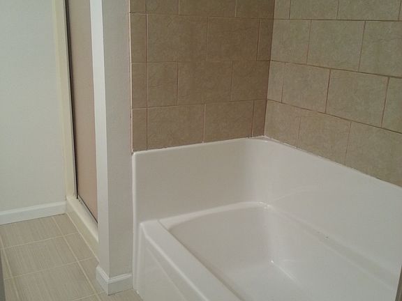 4th image of 7300 Franklin Ave APT 351