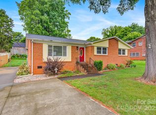 1405 8th Ave NW, Conover, NC 28613