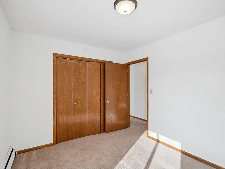 Rose Mall Apartments — Photo 19