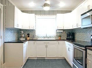 2439 Eaton Rd, Charlotte, NC 28205