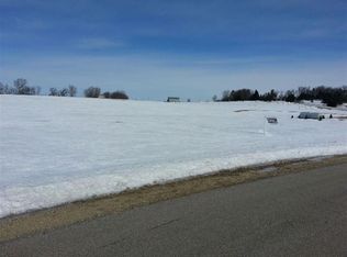 3190 Castleton Xing, Sun Prairie, WI 53590