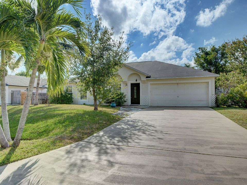 1st image of 642 SE Starflower Ave