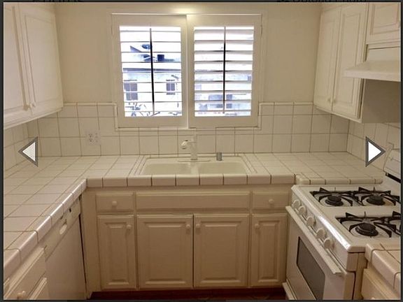 5th image of 4247 Whitsett Ave Unit 4