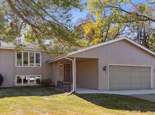 10735 36th Pl N, Plymouth, MN 55441
