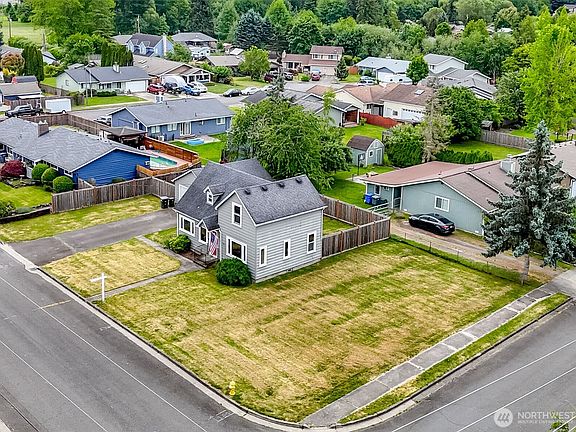 5th image of 1220 9th Ave SW