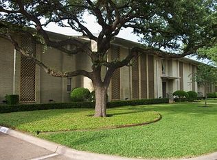 6333 Diamond Head Cir APT C, Dallas, TX 75225