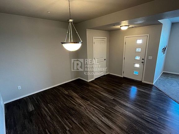 4th image of 2215 Shandy St