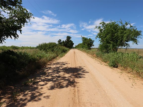 4th image of 807 County Road 215