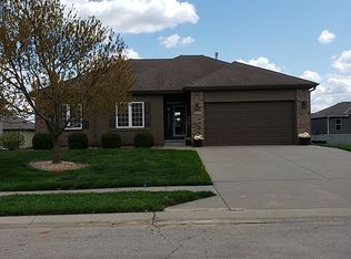 711 Redtop Ln, Raymore, MO 64083