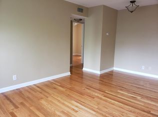 160 Thierman Ln #4, Louisville, KY 40207
