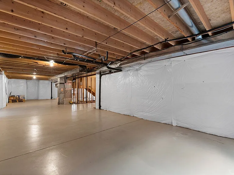 2420 Regal View Ct — Photo 41