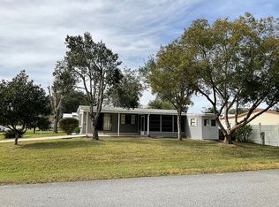 639 NE Cottage Park Ln, Leesburg, FL 34748