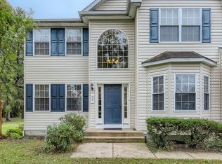 39 Old Farm Rd, Glen Burnie, MD 21060