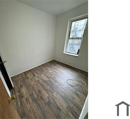 2nd image of 2048 Mapes Ave APT 9