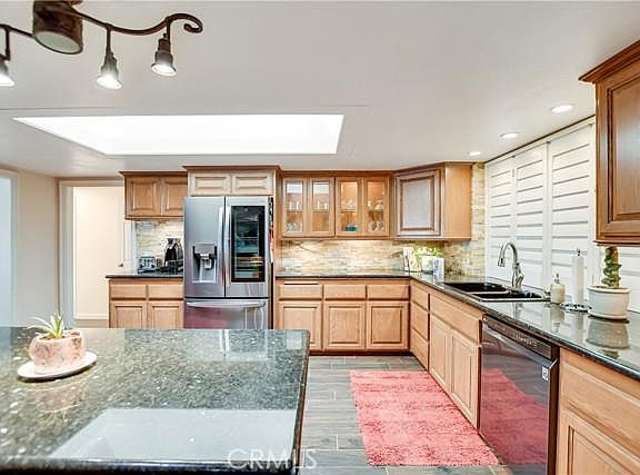 5th image of 18383 Damon Dr