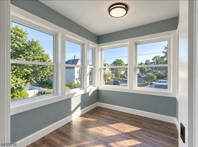 173 Watson Ave — Photo 2