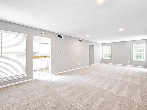 2nd image of 9009 Imogene St #E26