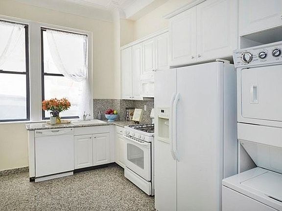 4th image of 365 W End Ave APT 105