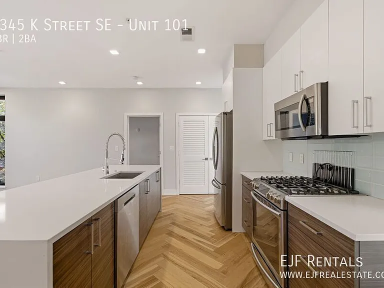 1345 K St SE #101 — Photo 13