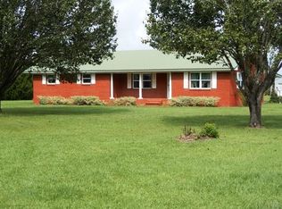 5610 Pine Forest Rd, Mc David, FL 32568