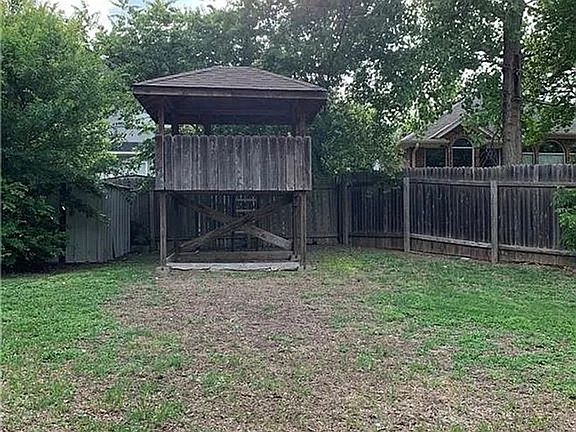 4th image of 1724 Fort Grant Dr
