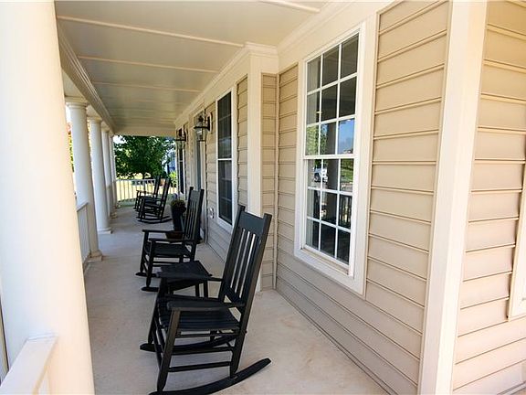 3rd image of 42661 Legacy Park Dr