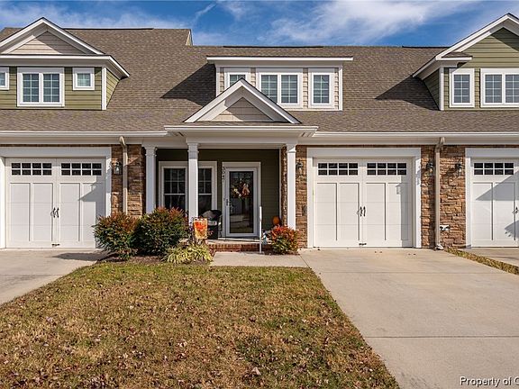 3rd image of 3047 Hughes Ln